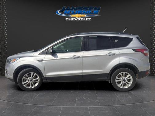 Ingot Silver 2017 Ford Escape SE