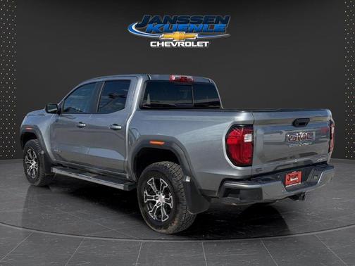 Sterling 2025 GMC Canyon AT4