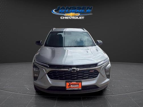 Sterling Gray Metallic 2026 Chevrolet Trax 2RS