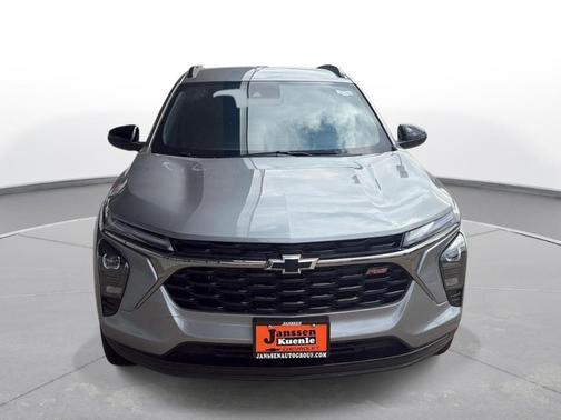 Sterling Gray Metallic 2026 Chevrolet Trax 2RS