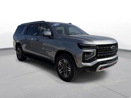 Sterling Gray Metallic 2025 Chevrolet Suburban Z71