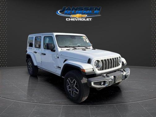 Bright White Clearcoat 2025 Jeep Wrangler Sahara