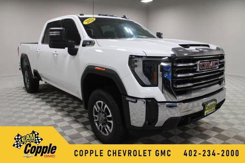Summit White 2025 GMC Sierra 2500 SLE
