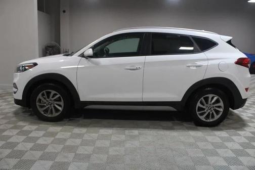 2017 Hyundai TUCSON SE Plus