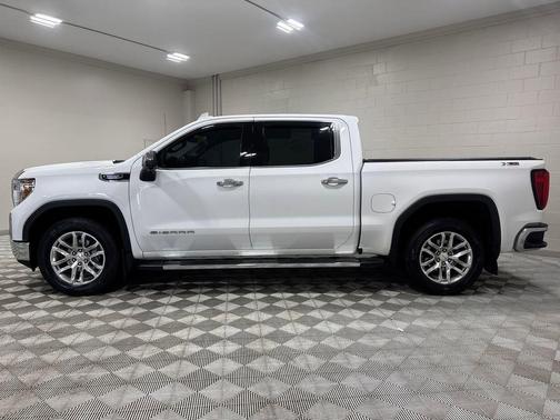 Summit White 2020 GMC Sierra 1500 SLT