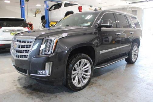 Dark Granite Metallic 2018 Cadillac Escalade Luxury