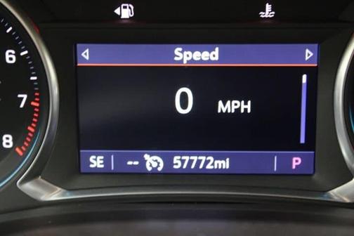 Summit White 2021 Chevrolet Traverse LT Leather