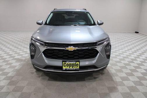 Sterling Gray Metallic 2026 Chevrolet Trax LT