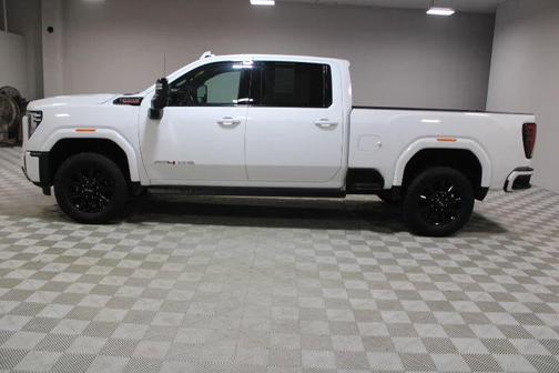 2024 GMC Sierra 2500 AT4