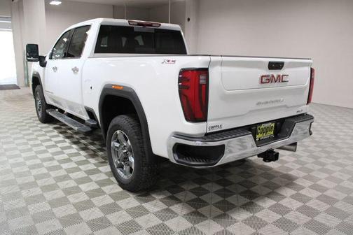 2025 GMC Sierra 2500 SLT