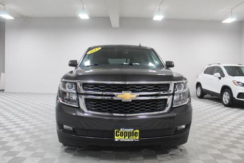 Photo 2 of 25 of 2015 Chevrolet Tahoe LT