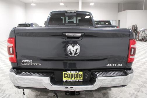 2019 RAM 3500 Laramie Crew Cab 4x4 8' Box