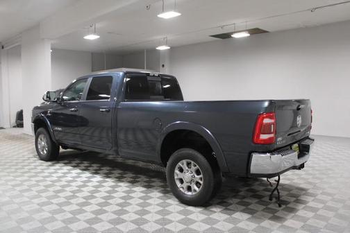 2019 RAM 3500 Laramie Crew Cab 4x4 8' Box