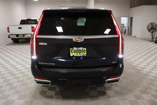 2022 Cadillac Escalade Luxury