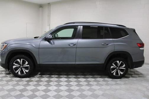 2024 Volkswagen Atlas 2.0T SE