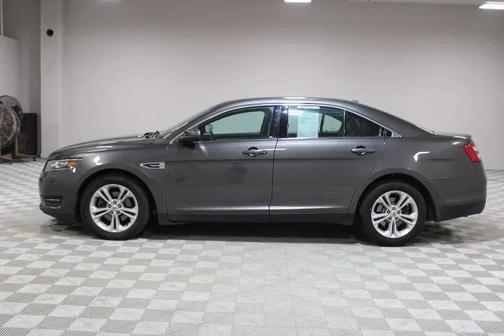 2018 Ford Taurus SEL