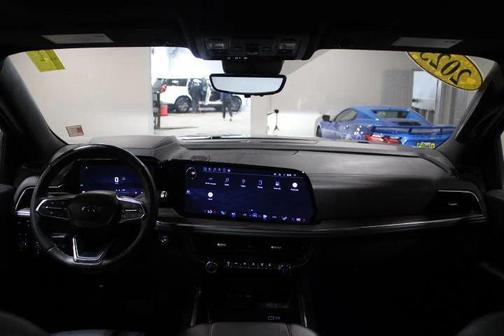 2025 Chevrolet Suburban 4WD Z71