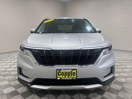 2022 Kia Carnival LX