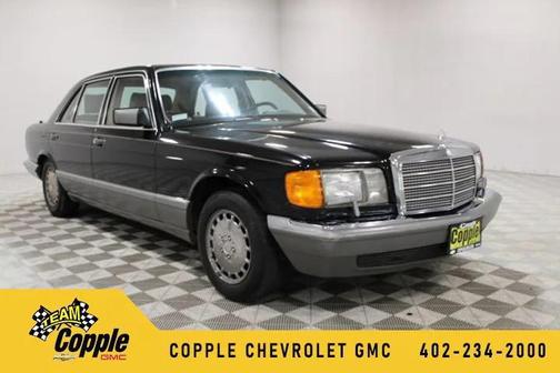 1987 Mercedes-Benz S-Class 560SEL