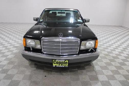 1987 Mercedes-Benz S-Class 560SEL