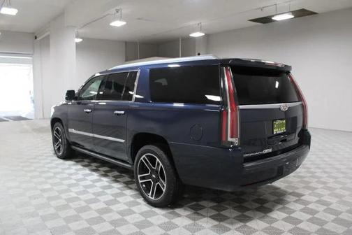 2018 Cadillac Escalade ESV Platinum