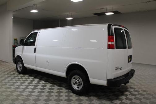 2016 GMC Savana 2500 Work Van
