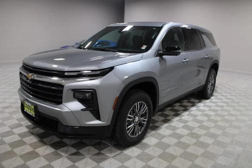 2024 Chevrolet Traverse LS