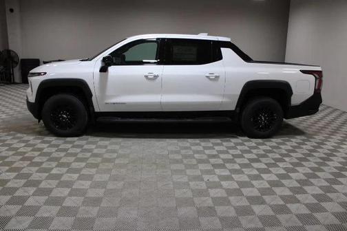 2025 Chevrolet Silverado EV LT