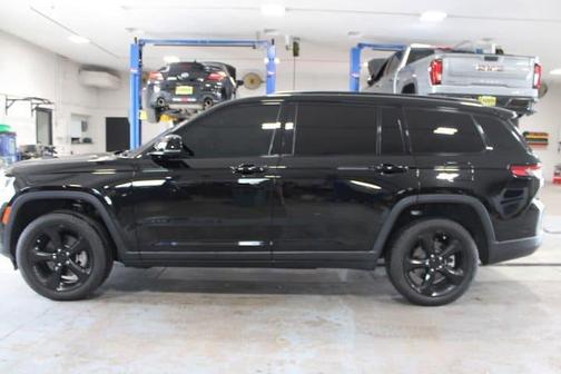 Diamond Black Crystal Pearlcoat 2024 Jeep Grand Cherokee L Limited