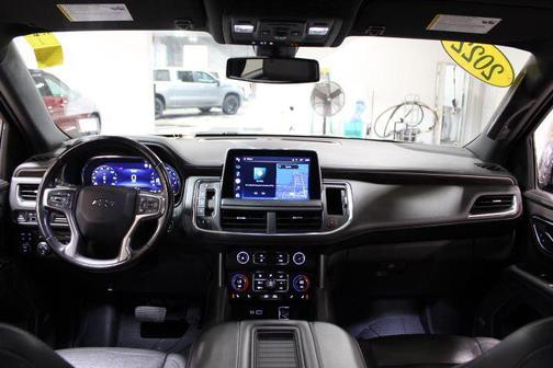 2022 Chevrolet Suburban 4WD Z71