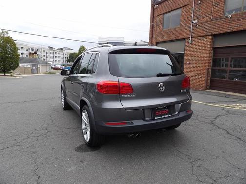 2012 Volkswagen Tiguan SEL