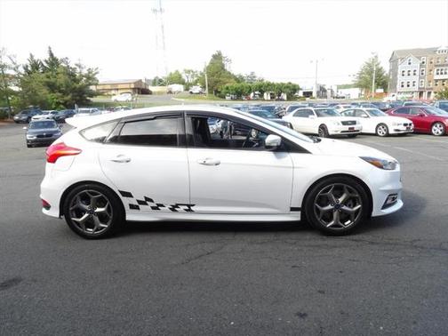 2018 Ford Focus ST