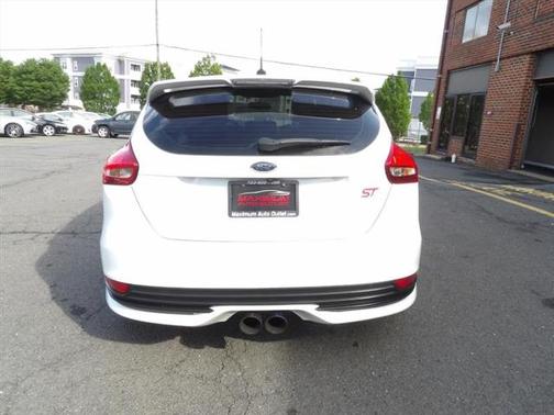 2018 Ford Focus ST