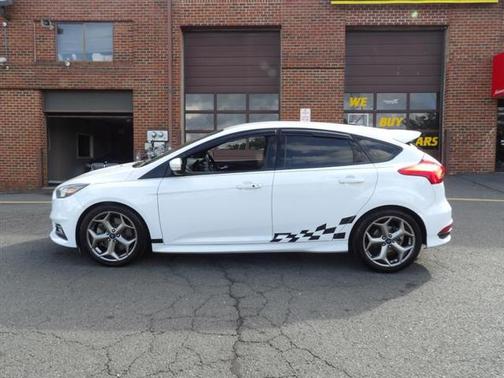 2018 Ford Focus ST