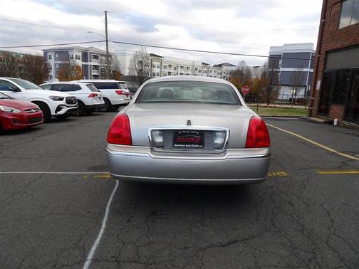 2007 Lincoln Town Car Signature
