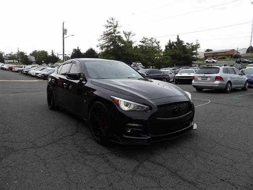 2015 INFINITI Q50 Premium