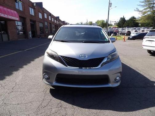 2015 Toyota Sienna SE