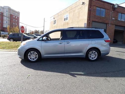 2015 Toyota Sienna XLE