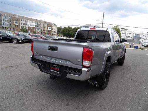 2017 Toyota Tacoma SR5