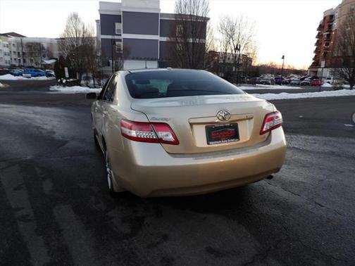 2010 Toyota Camry LE