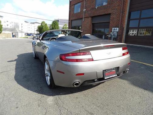 2009 Aston Martin V8 Vantage Base