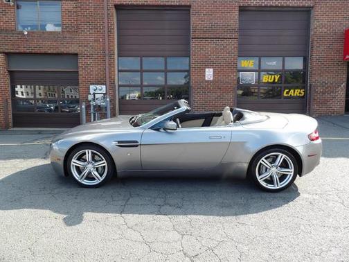 2009 Aston Martin V8 Vantage Base
