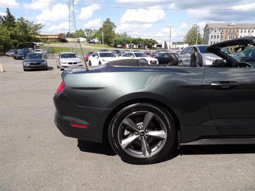 2015 Ford Mustang V6