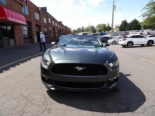 2015 Ford Mustang V6