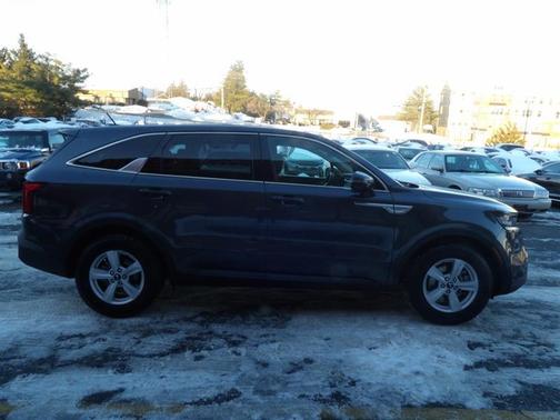 2021 Kia Sorento LX