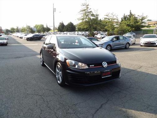 2015 Volkswagen Golf GTI 2.0T Autobahn 4-Door
