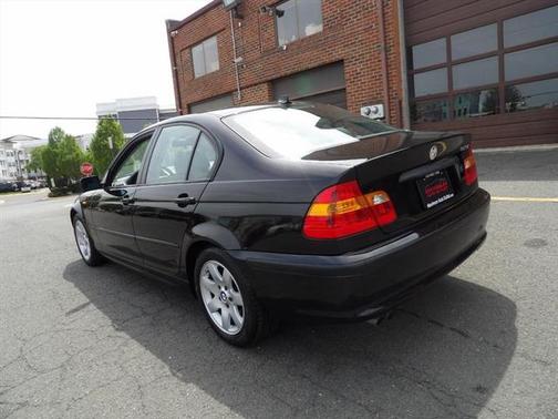 2005 BMW 325