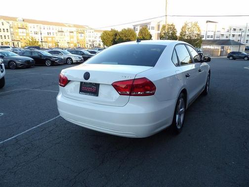 2014 Volkswagen Passat 1.8T Auto SE