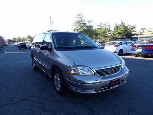 2003 Ford Windstar SE