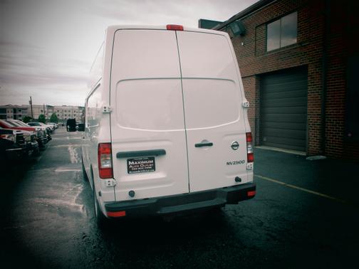 Photo 3 of 21 of 2018 Nissan NV Cargo NV2500 HD S